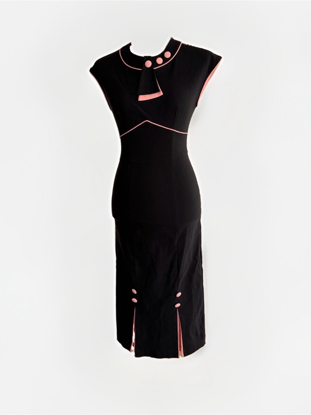 Made in USA RETRO Vintage-Inspired Shift Dress with Pink Trim